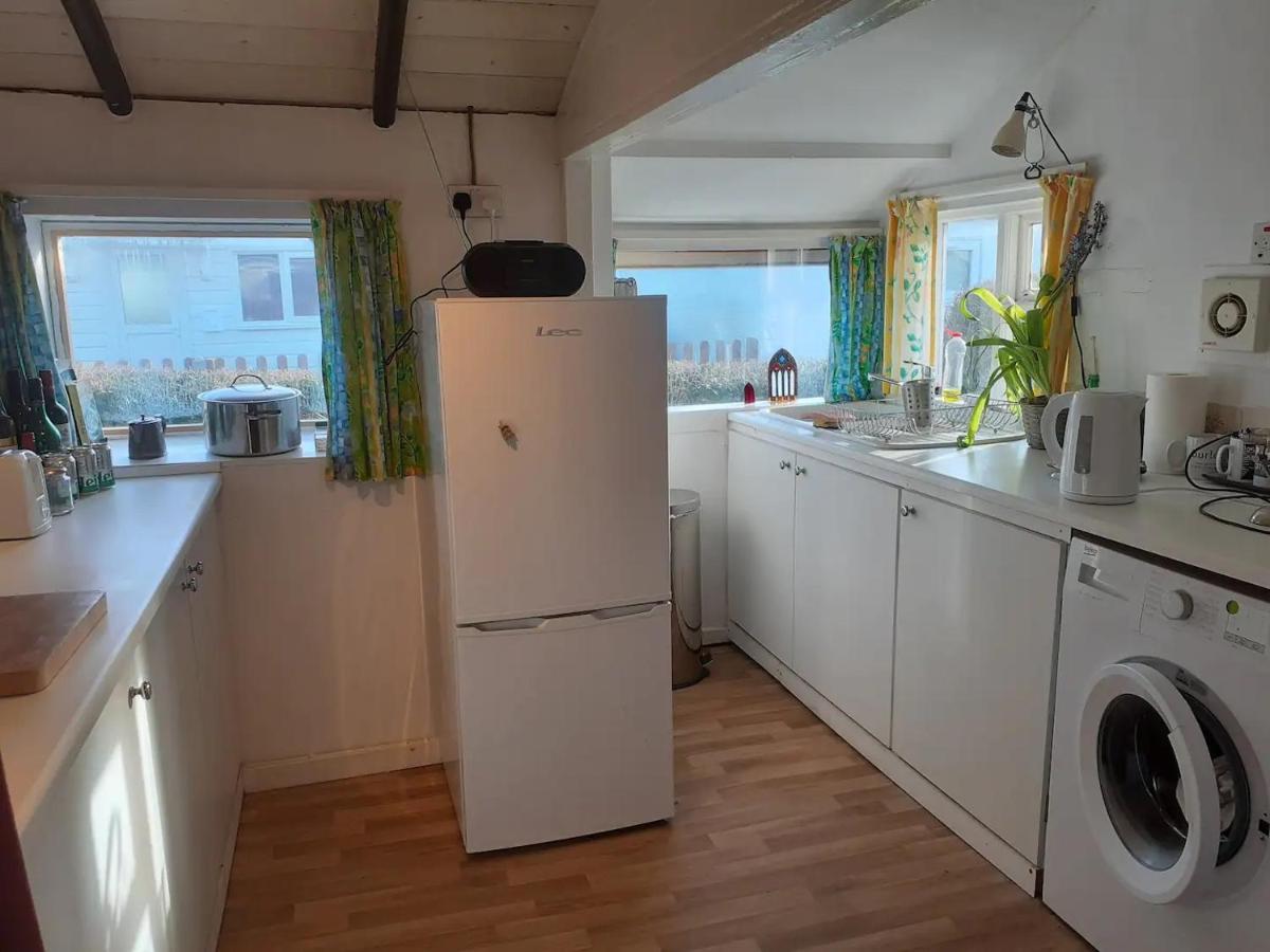 Sundial Cottage NWI Eksteriør billede